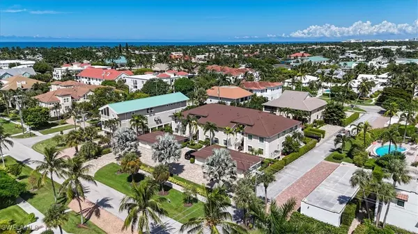 545 11th AVE S #104, Naples, FL 34102