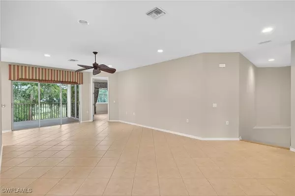 Naples, FL 34114,3962 Bishopwood CT W #201