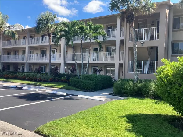 7340 Glenmoor LN #3108, Naples, FL 34104