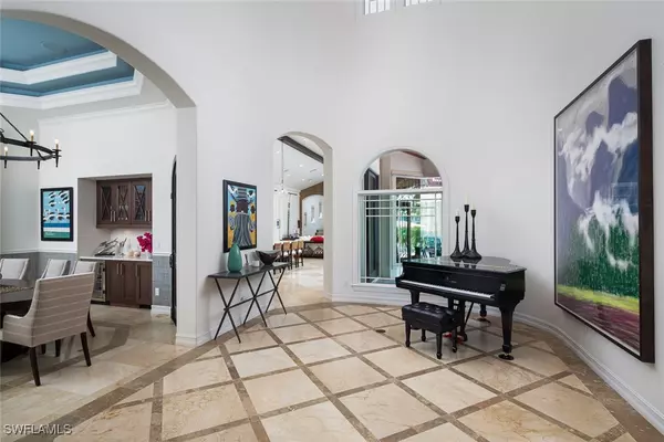 Naples, FL 34102,426 13th AVE S