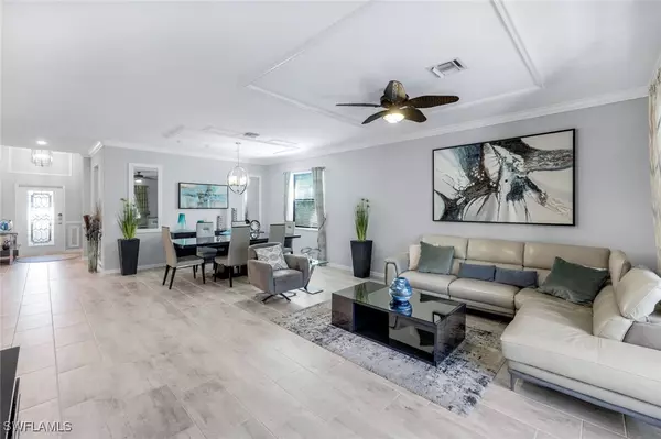 Naples, FL 34119,4244 Raffia Palm CIR