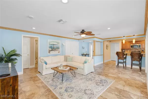 Marco Island, FL 34145,816 Manor TER