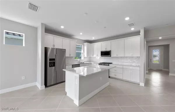 Alva, FL 33920,12401 Basalt LN