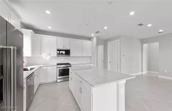 Alva, FL 33920,12401 Basalt LN