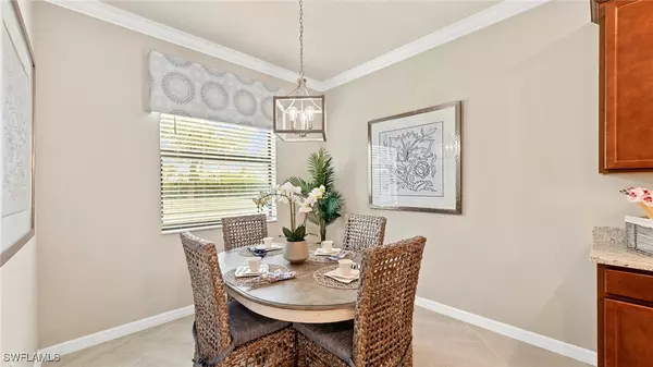 Alva, FL 33920,17311 Rocking Chair CT