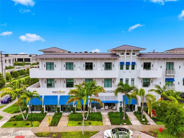 101 8th ST S #201, Naples, FL 34102