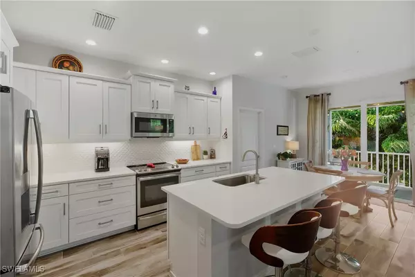 Naples, FL 34112,6947 Avalon CIR #1908