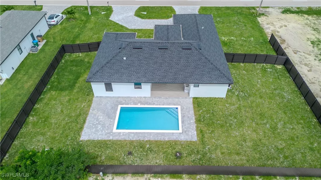 1918 Kismet Pkwy W, Cape Coral, FL 33993