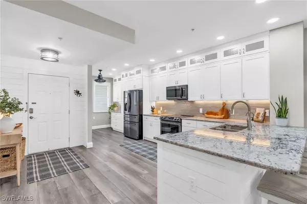 11041 Gulf Reflections DR #203, Fort Myers, FL 33908