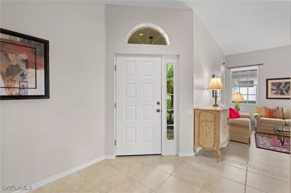 Bonita Springs, FL 34135,13610 Southampton DR