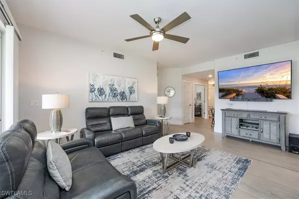 Naples, FL 34109,2220 Arielle DR #2009