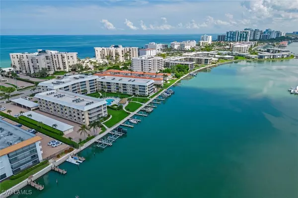 Naples, FL 34103,3000 Gulf Shore BLVD N #307