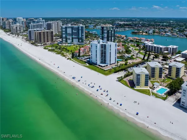 Naples, FL 34103,3500 Gulf Shore BLVD N #402