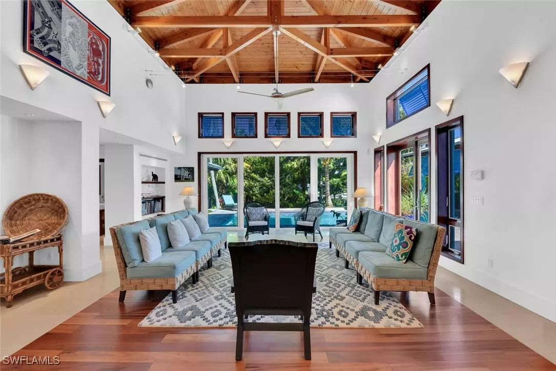 Naples, FL 34102,795 18th AVE S