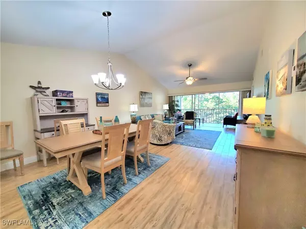 Naples, FL 34104,7105 Dennis CIR #E-302