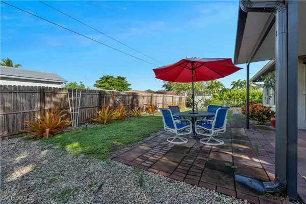 Bonita Springs, FL 34135,27580 Playa Del Rey LN