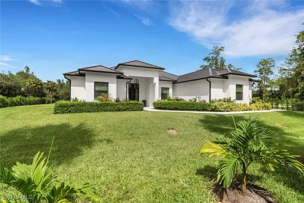 2419 6th AVE SE, Naples, FL 34117