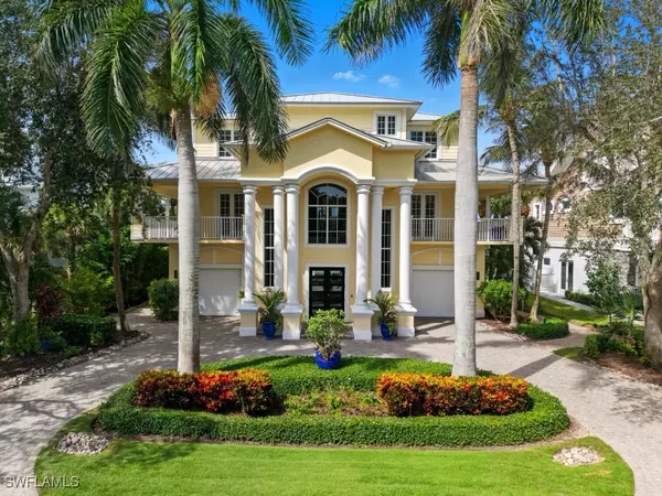 680 Waterside DR, Marco Island, FL 34145