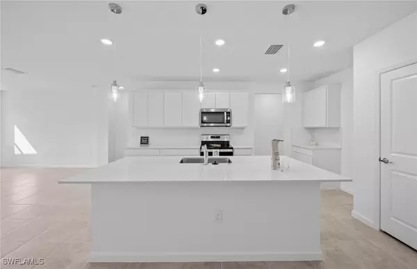 Cape Coral, FL 33909,1632 Lake Jessup CIR