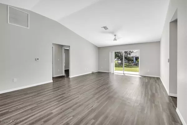 Cape Coral, FL 33909,412 NE 25th ST