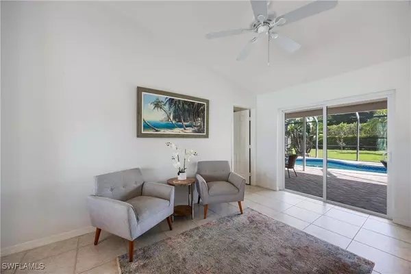 Naples, FL 34109,10381 Regent CIR