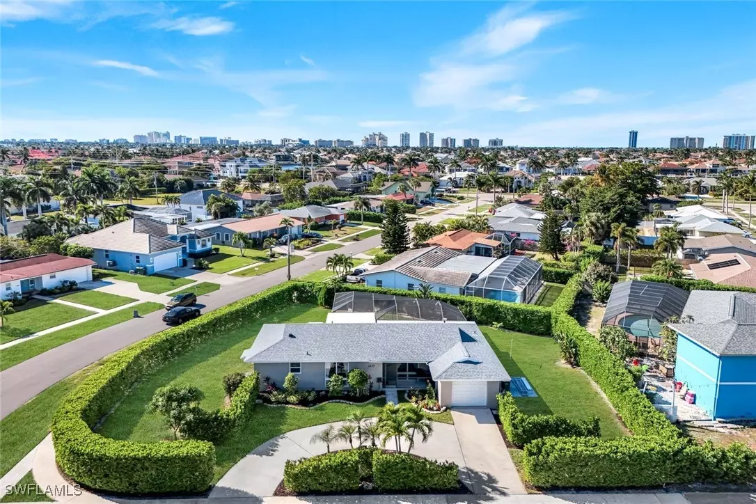 Marco Island, FL 34145,1237 Jamaica RD