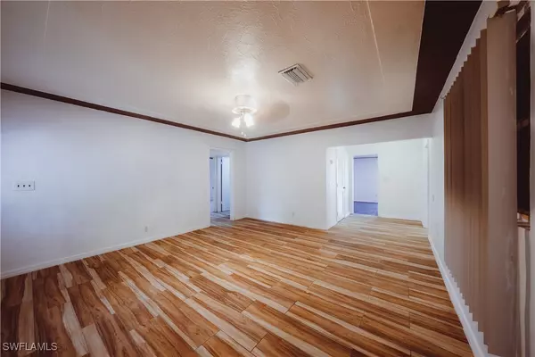 Naples, FL 34112,4512 Normandy DR