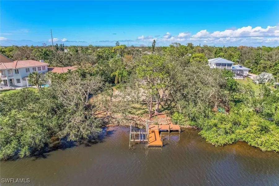 20684 Charing Cross CIR, Estero, FL 33928