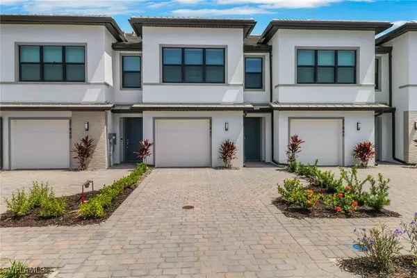 27847 Solis Grande DR, Bonita Springs, FL 34135