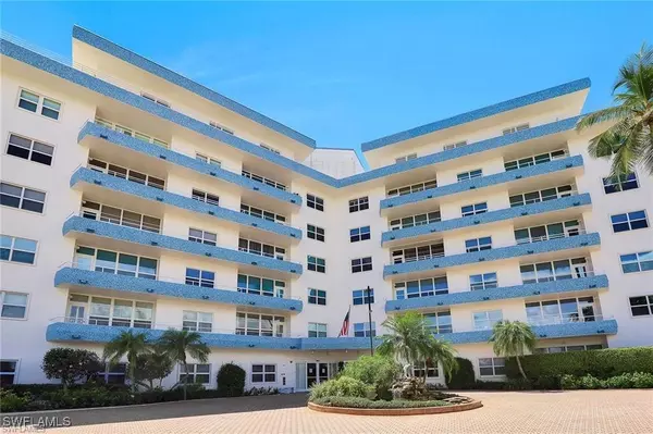 Marco Island, FL 34145,220 Seaview CT #213