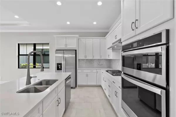 Naples, FL 34120,14756 Kingfisher LOOP