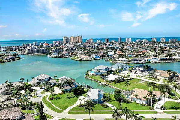 Marco Island, FL 34145,810 Arcadia CT