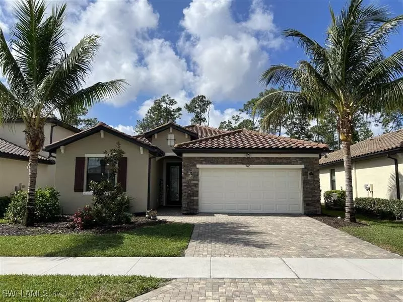 9495 Foxglove LN, Naples, FL 34120