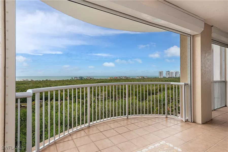 7117 Pelican Bay BLVD #809, Naples, FL 34108