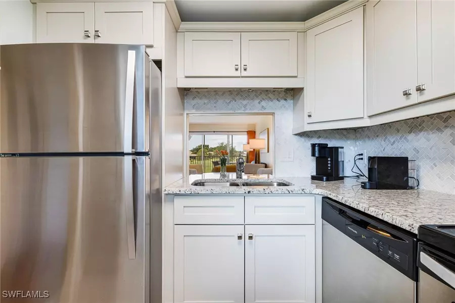 1724 Pine Valley DR #213, Fort Myers, FL 33907