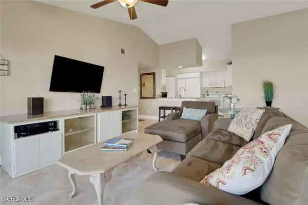 Naples, FL 34109,4680 Saint Croix LN #537