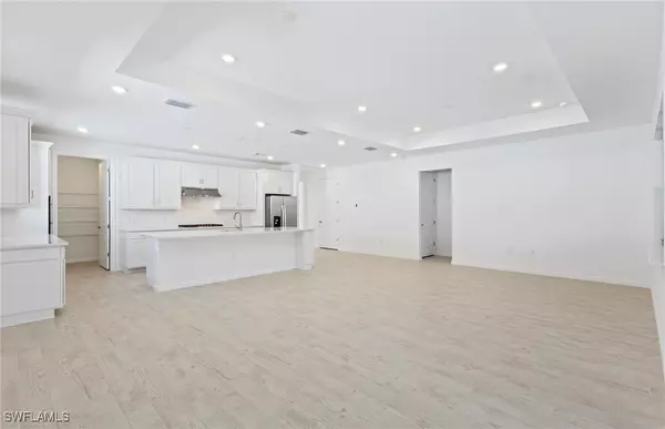 Naples, FL 34120,2133 Sequoia CT