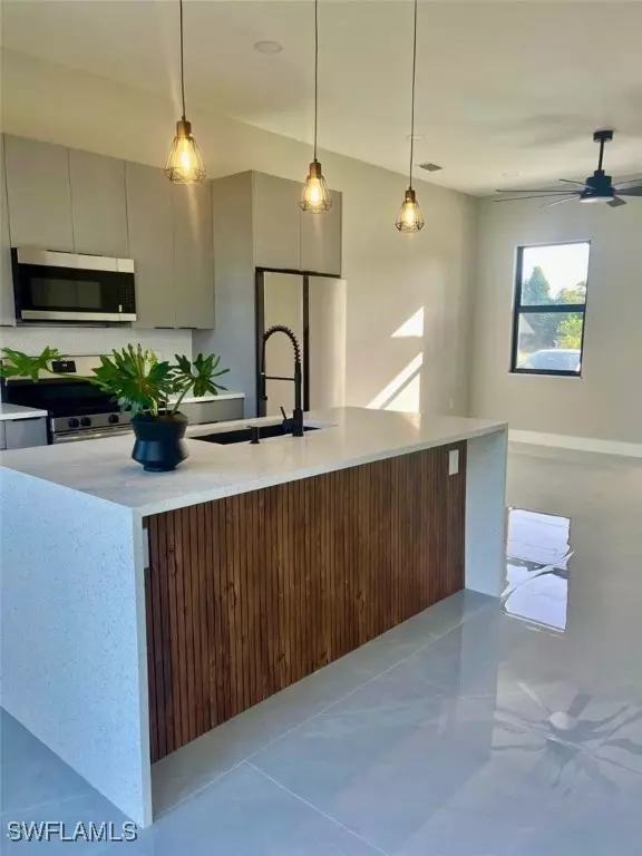 Lehigh Acres, FL 33976,56 Floyd AVE S