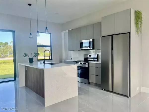 Lehigh Acres, FL 33976,56 Floyd AVE S