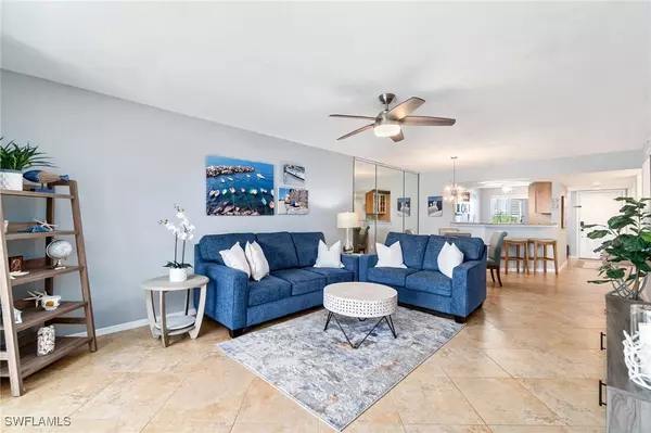 Naples, FL 34110,340 Horse Creek DR #403