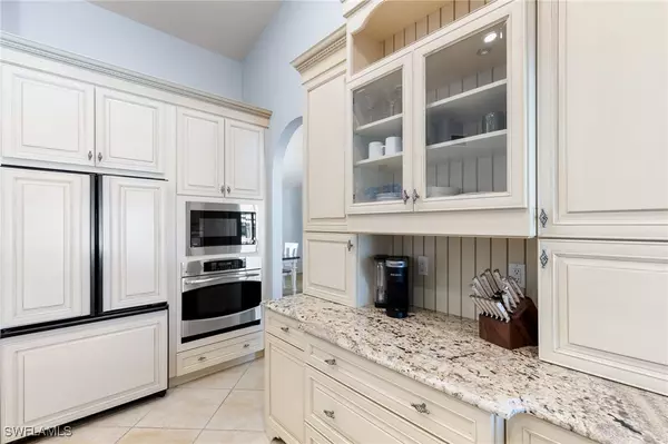 Marco Island, FL 34145,1181 Marlin CT