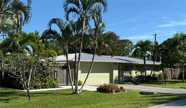 Bonita Springs, FL 34134,702 E Valley DR