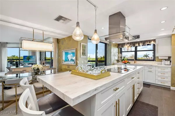 6001 Pelican Bay BLVD #204, Naples, FL 34108
