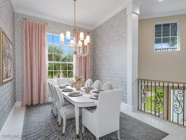 Naples, FL 34110,28560 Calabria CT #202