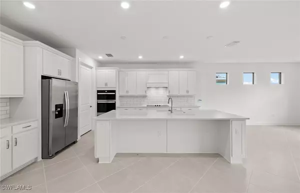 Alva, FL 33920,17073 Bishop BLVD