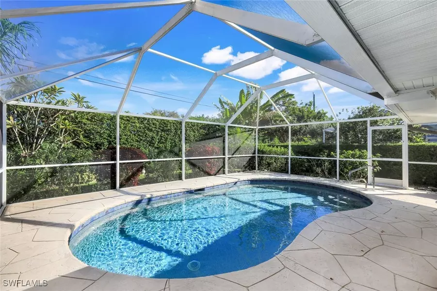 623 98th AVE N, Naples, FL 34108