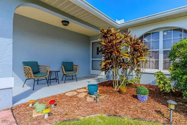 Naples, FL 34112,124 Versailles CIR