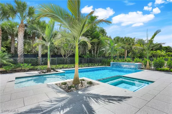 Naples, FL 34110,16767 Enclave CIR