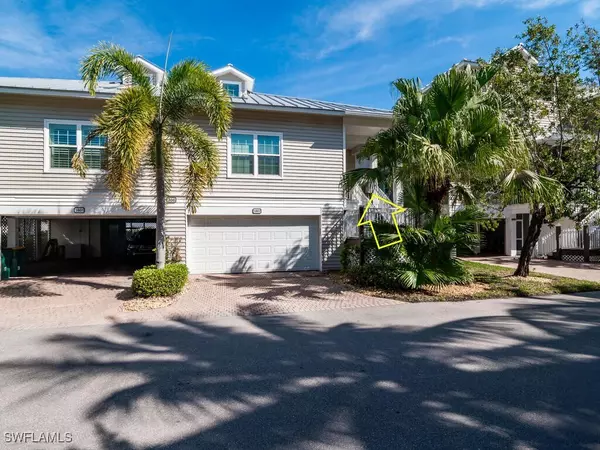 Goodland, FL 34140,366 Angler DR #1602