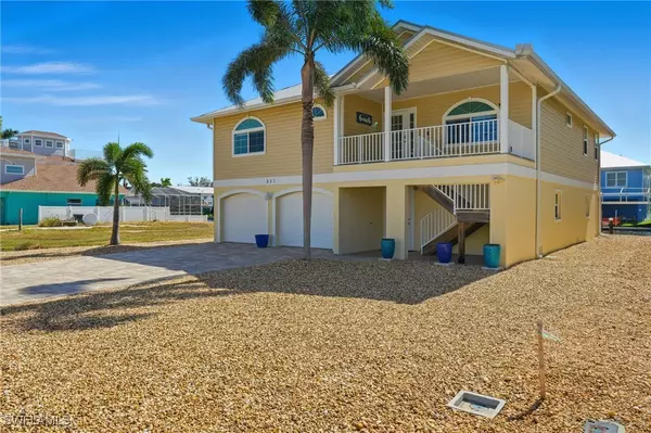 Fort Myers Beach, FL 33931,222 Flamingo ST